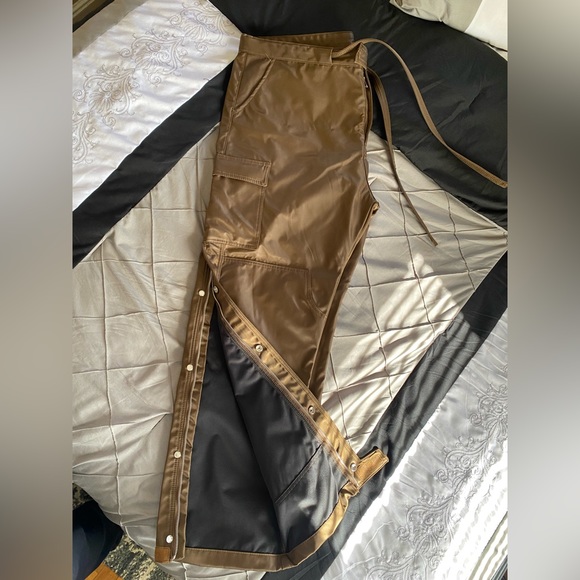 MNML.La | Nylon Snap Zipper Cargo II Pants | Men’s 42 x 30 | 10” Leg Opening - Picture 10 of 12